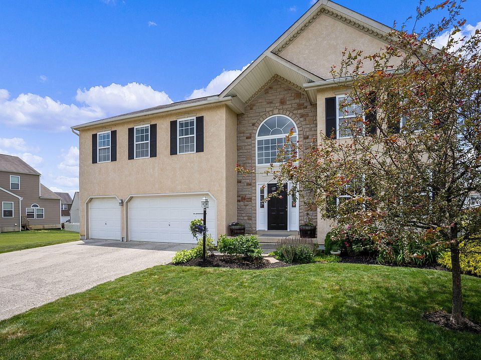 1st image of 144 Parkdale Dr
