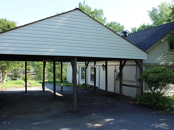 2nd image of 13118 Old River Dr