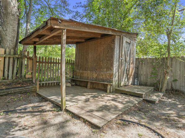 335 Macgregor Dr, Summerville, SC 29486