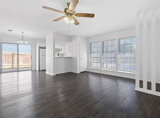 7200 Creekside Dr APT D, Austin, TX 78752