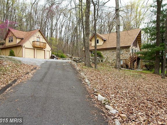 Photo of A-Frame House & Detached Garage