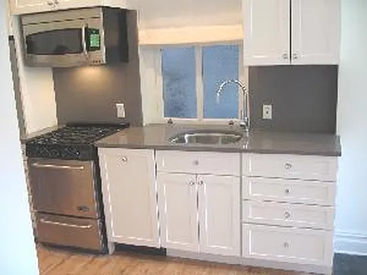 Rented by R New York | media 4