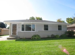 N85W14995 Knoll Ter, Menomonee Falls, WI 53051