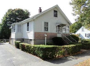 77 Raycroft St, Quincy, MA 02169