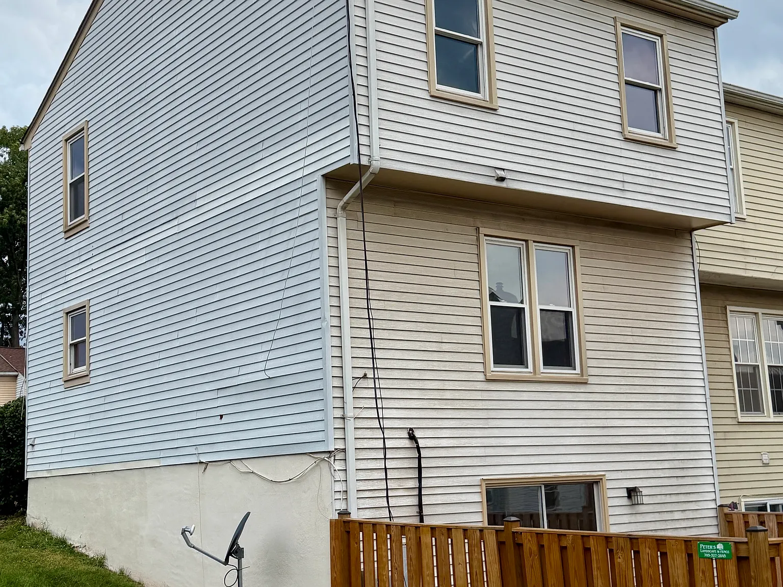 4 bed, 2.5 bath, 1600 sqft, $2,600 — Photo 2