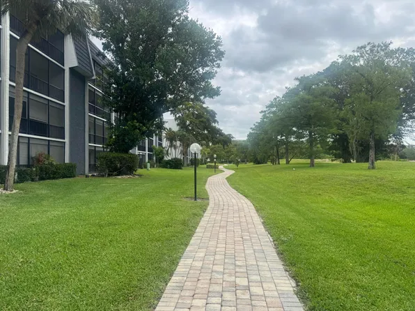 6080 NW 44th Street #109, Lauderhill, FL 33319