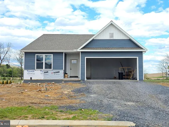 218 Heirloom Dr, Centre Hall, PA 16828