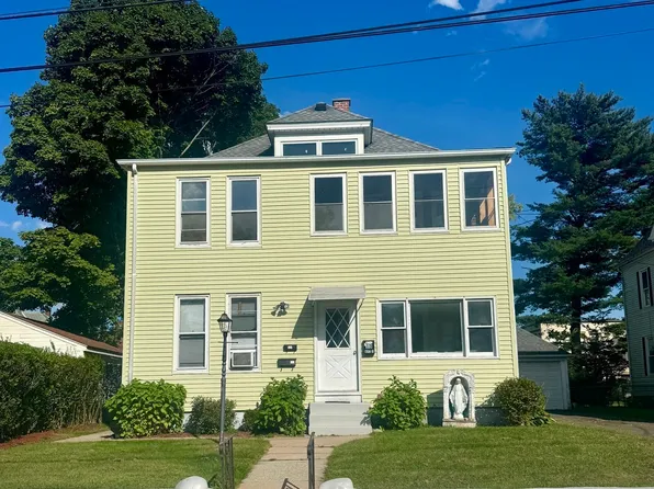 13 Dexter St, Holyoke, MA 01040