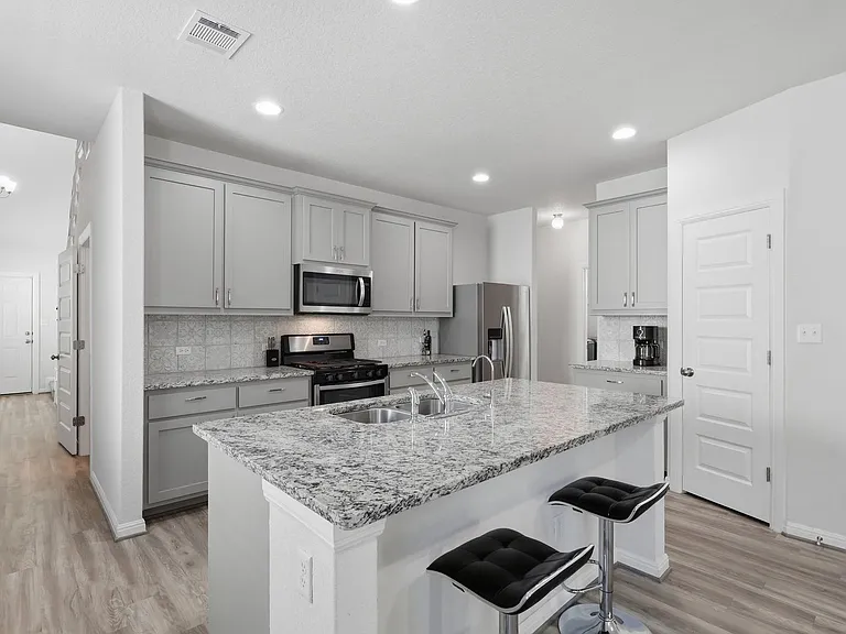 15055 Summer Lynn Pl — Photo 4