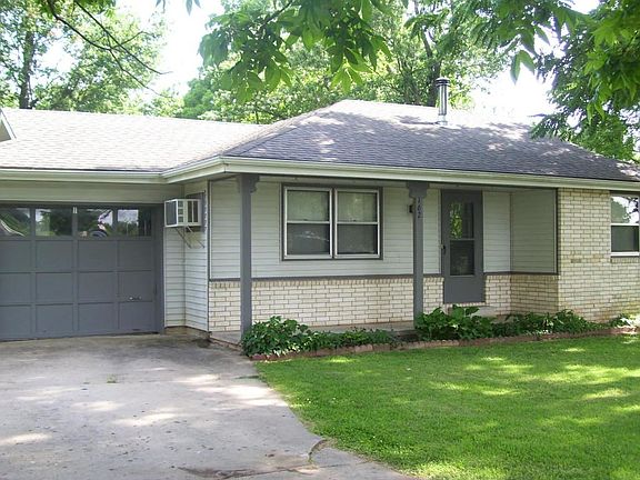 2nd image of 162 W Purdy Ave