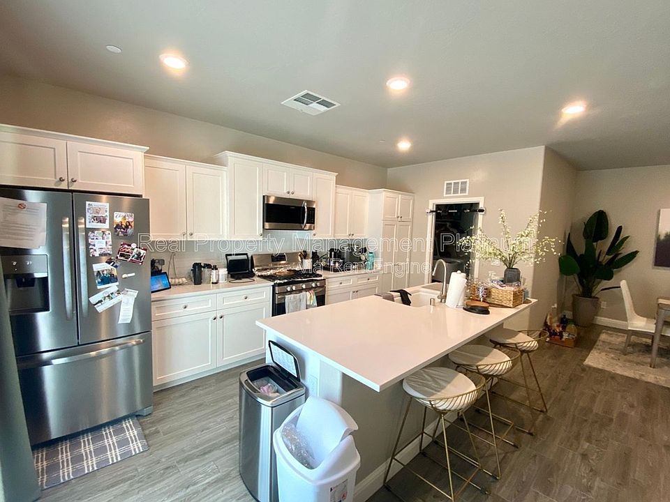 1st image of 6213 E Garland Ave
