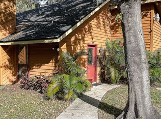 437 W 9th St, Atlantic Beach, FL 32233