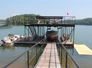 305 Robinhood Rd, Townville, SC 29689