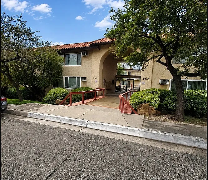 3907 La Crescenta Ave #207 — Photo 1