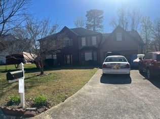 1483 Windfield Gln, Stone Mountain, GA 30088