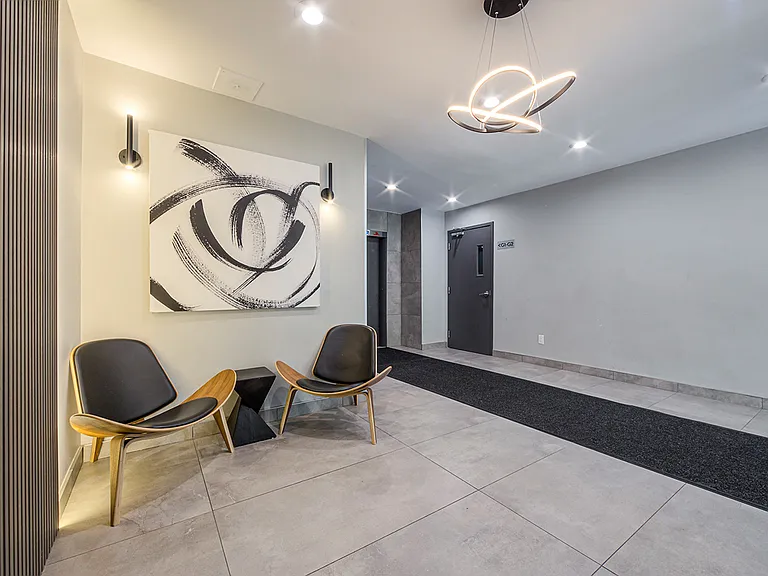 100 Gowan Ave — Photo 14