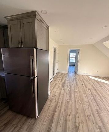 4th image of 545 Lexington Ave