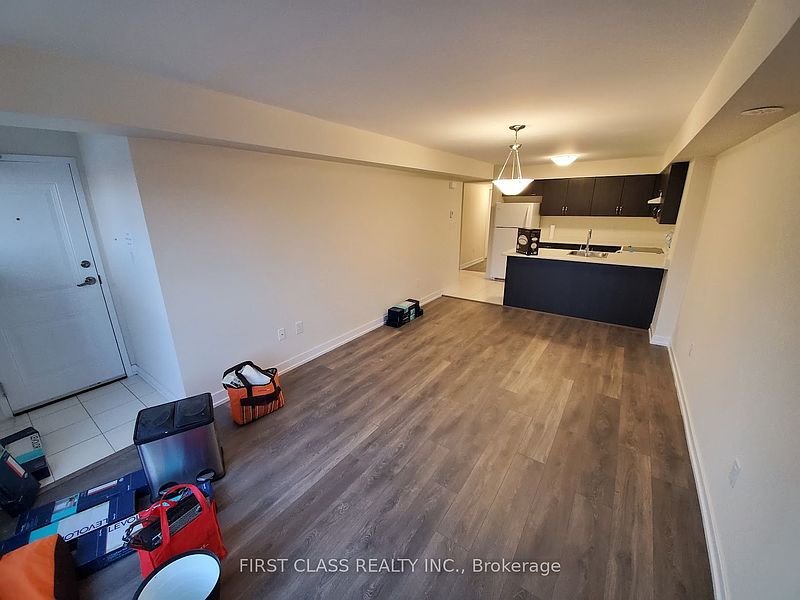Toronto Townhouse for rent - 2 Bedrooms — photo 3