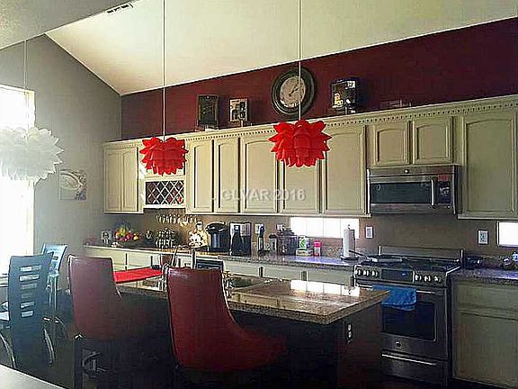 3rd image of 9315 Bondeno St