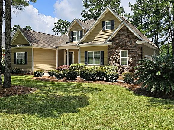 3rd image of 137 Sweetbriar Lakes Dr
