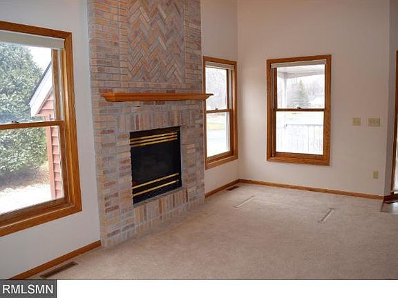 3rd image of 2185 Kenwood Ct