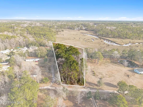 240 Edgewater Drive SW, Shallotte, NC 28470