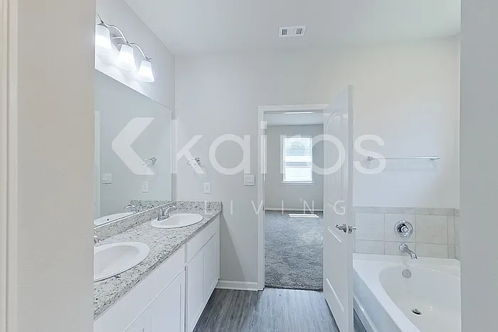 6655 Tiger Pointe Dr — Photo 23