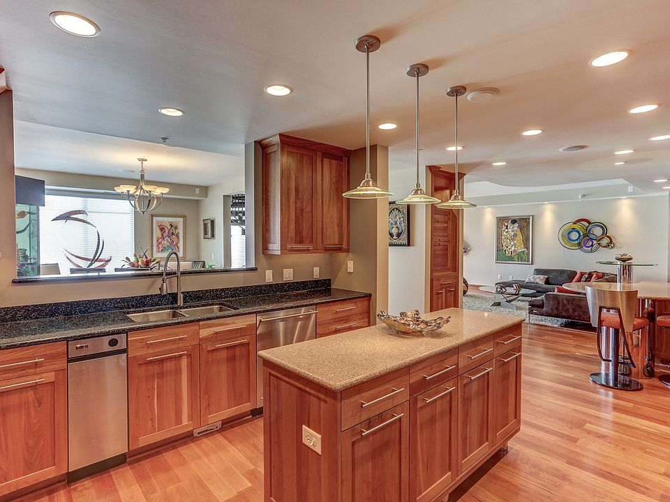 1st image of 1070 Grandview Ct NE #40X