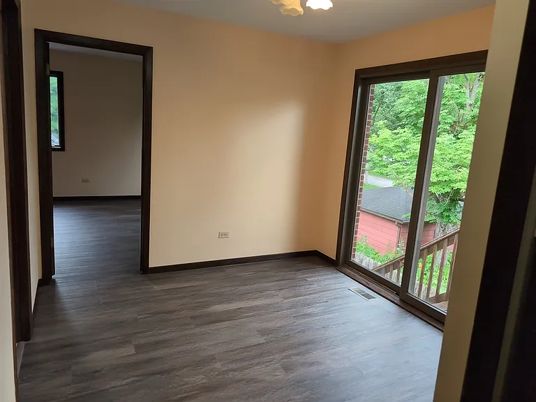 242 W Slade St #2E — Photo 16