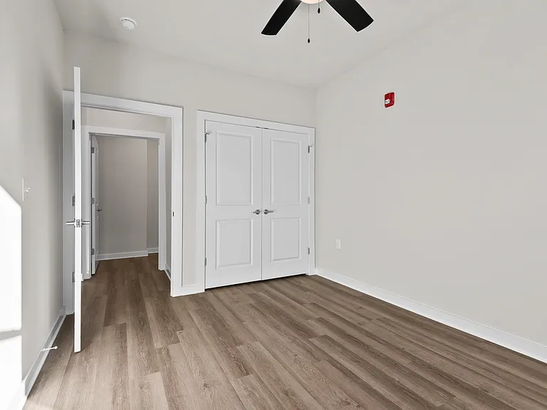 227 S 11th St #205 — Photo 18