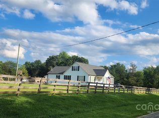 2820 Huckleberry Ridge Rd, Hiddenite, NC 28636