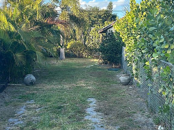 4th image of 4953 Gun Club Road