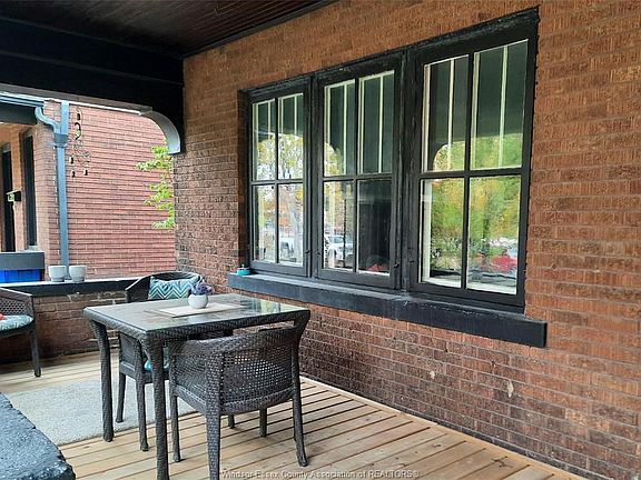 3rd image of 1719 Iroquois St