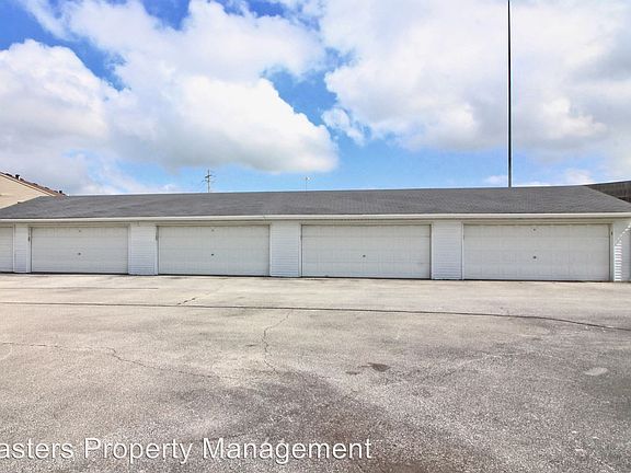 4th image of 802 Three Meadows Dr #3