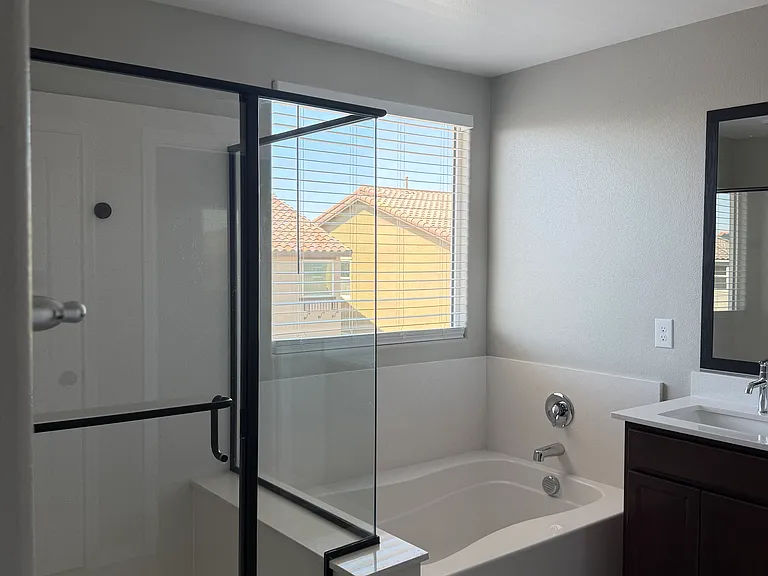 1723 Sylvan Shire Ave — Photo 20
