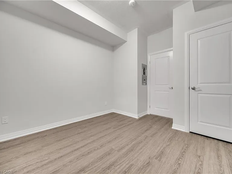 25 Isherwood Ave #B21 — Photo 20