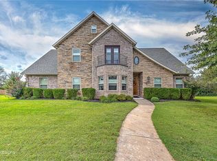 2421 N Hosta Dr, Fayetteville, AR 72704