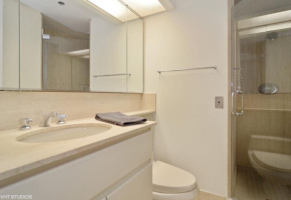 1st image of 950 N Michigan Ave APT 2301