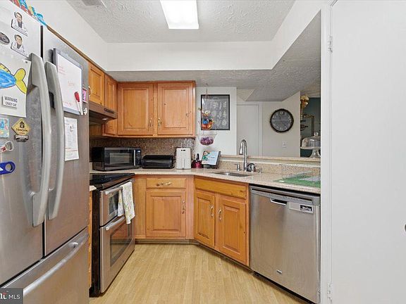 5th image of 46351 Columbus Dr Unit 207