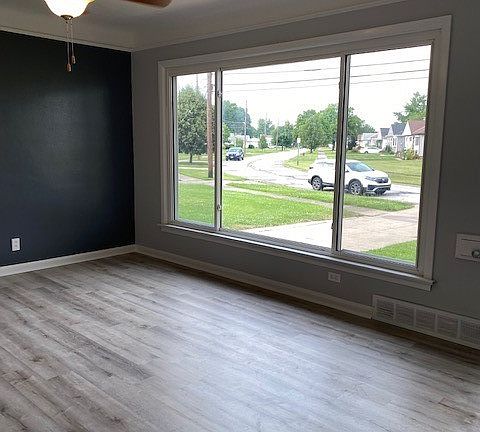5th image of 6192 Barbara Ln