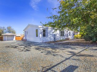 20816 E Sierra Dr, Mayer, AZ 86333