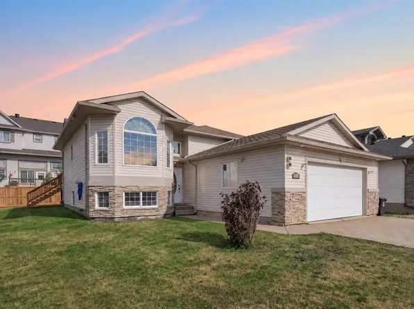 233 S Wilson Dr, Wood Buffalo, AB T9H 5R4