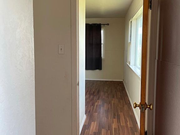 3rd image of 120 E 18th St