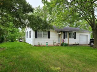 1203 Cote Sans Dessein Rd, Fulton, MO 65251