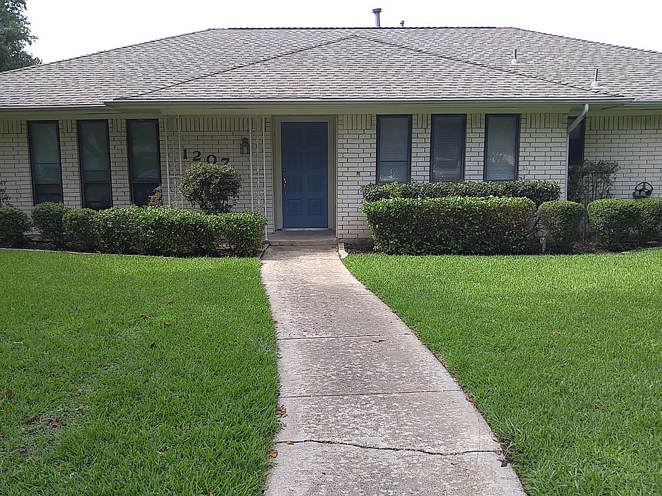 1st image of 1207 Grinnell Dr
