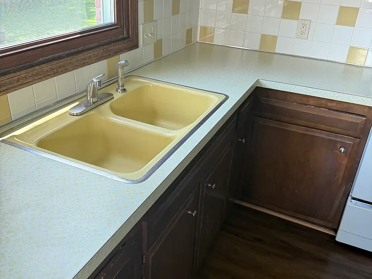 204 Chapel Ridge St #204 — Photo 5