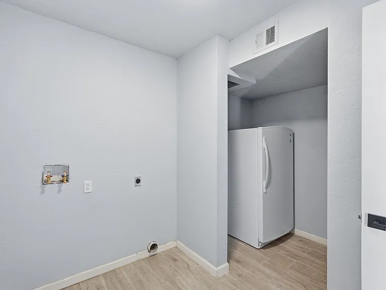 3455 S Magda Ave — Photo 29