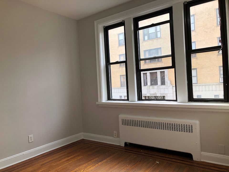 2nd image of 1 Britton St #25Q