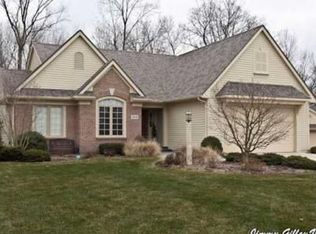 1014 Barrington Pl, Mishawaka, IN 46545