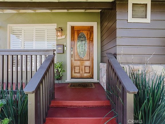 4th image of 2036 W 95th St